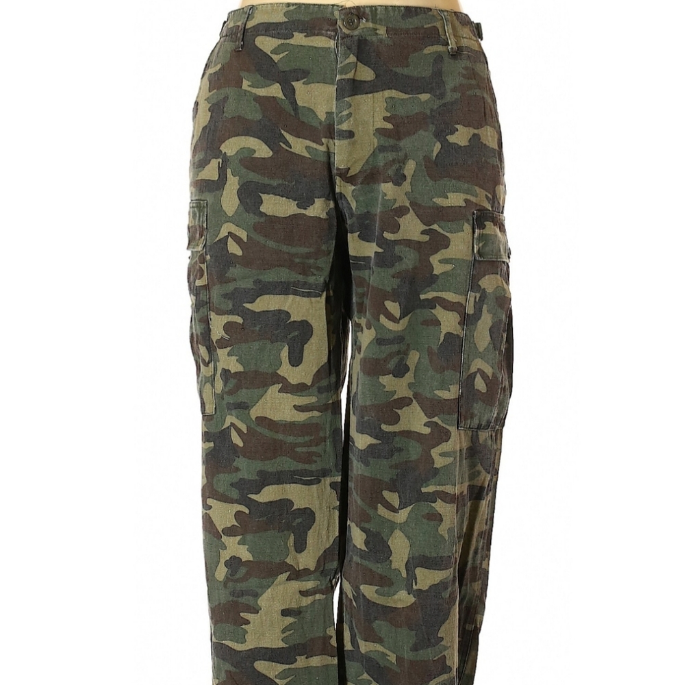 Baggy Camo Cargo Pants